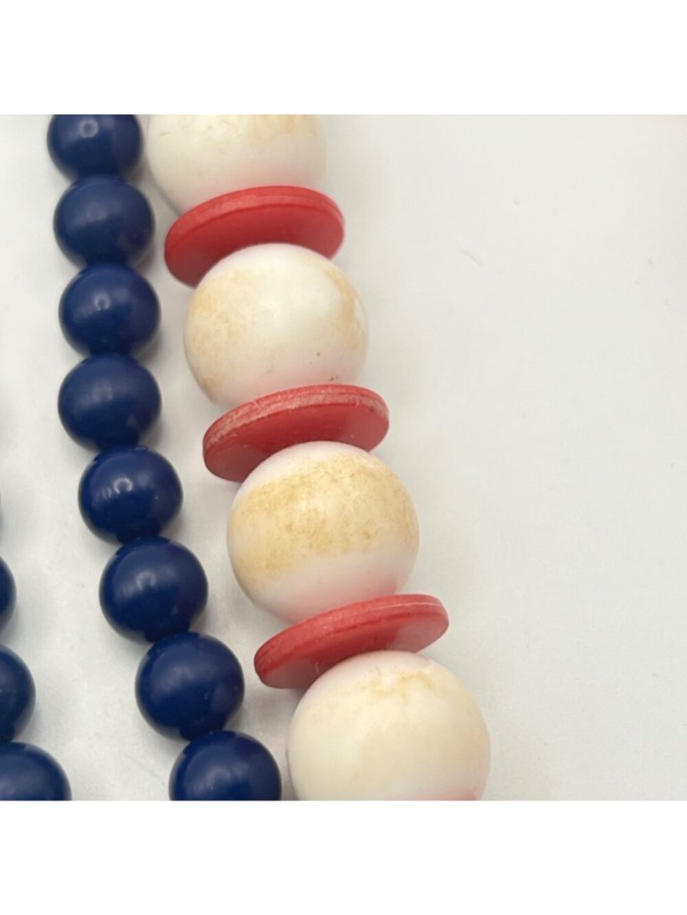 Vintage Patriotic Red White & Blue Jewelry Lot Necklaces Earrings Bracelets Pin - Picture 10 of 11